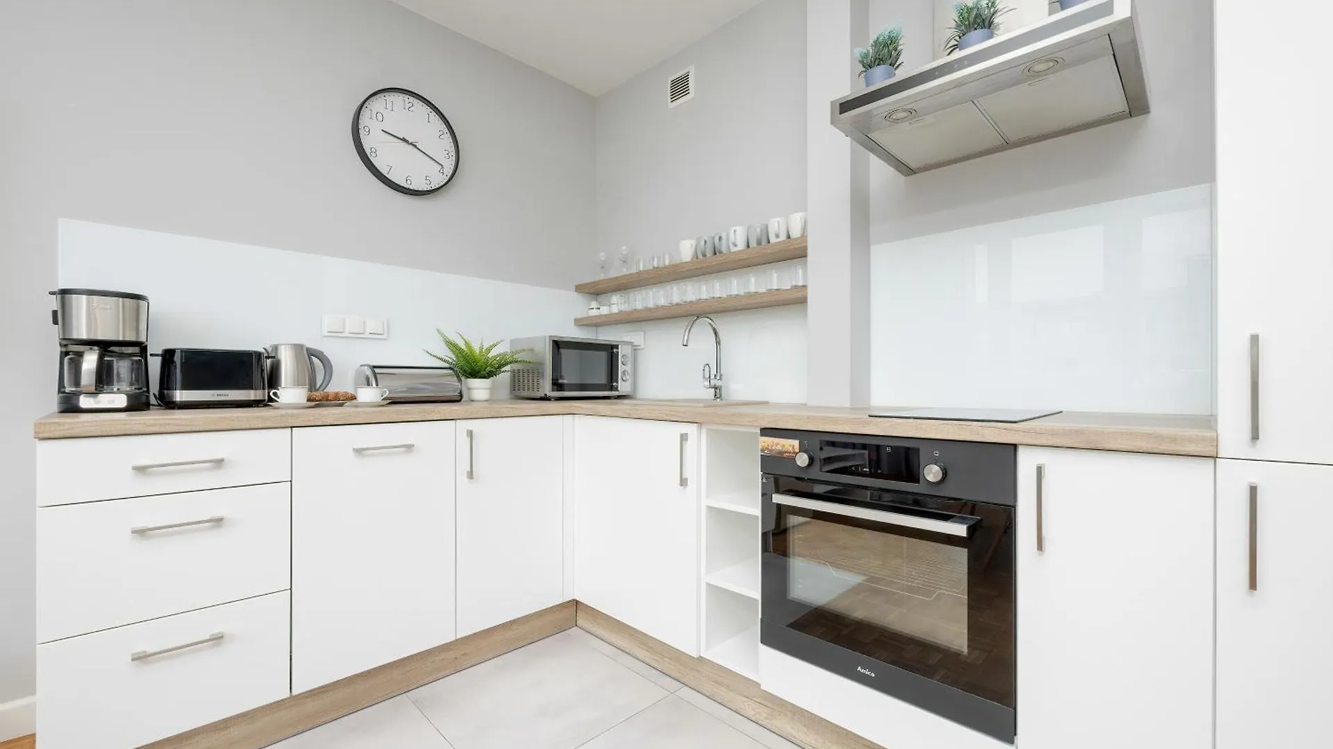 Unique Bright Apartments In Warsaw By Noclegi Renters Polska