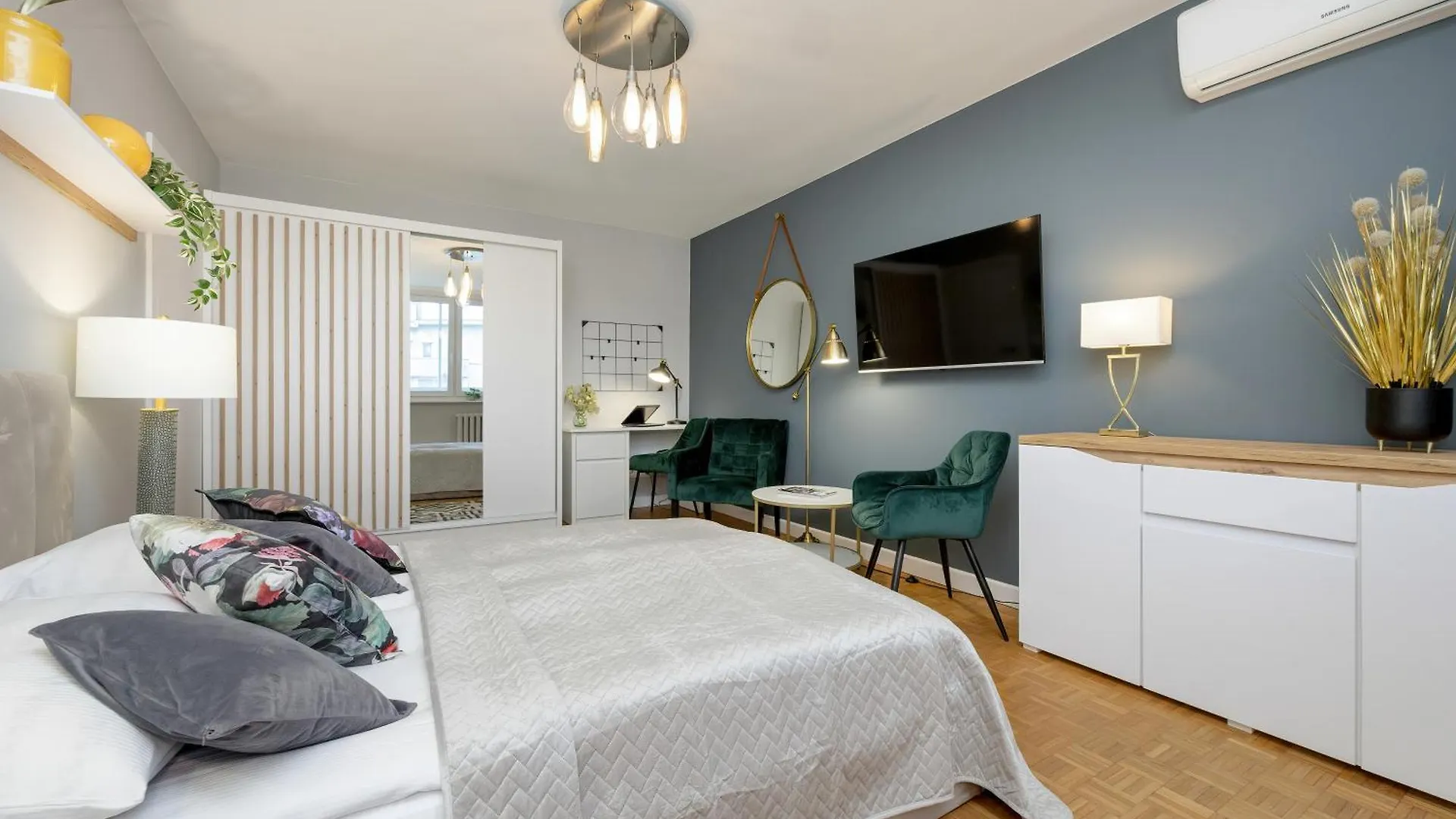 Unique Bright Apartments In Warsaw By Noclegi Renters