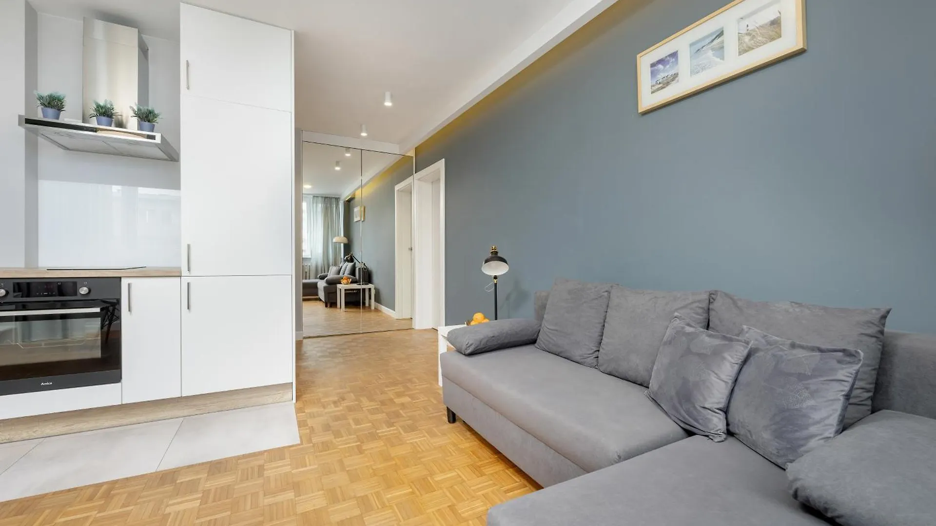 Unique Bright Apartments In Warsaw By Noclegi Renters