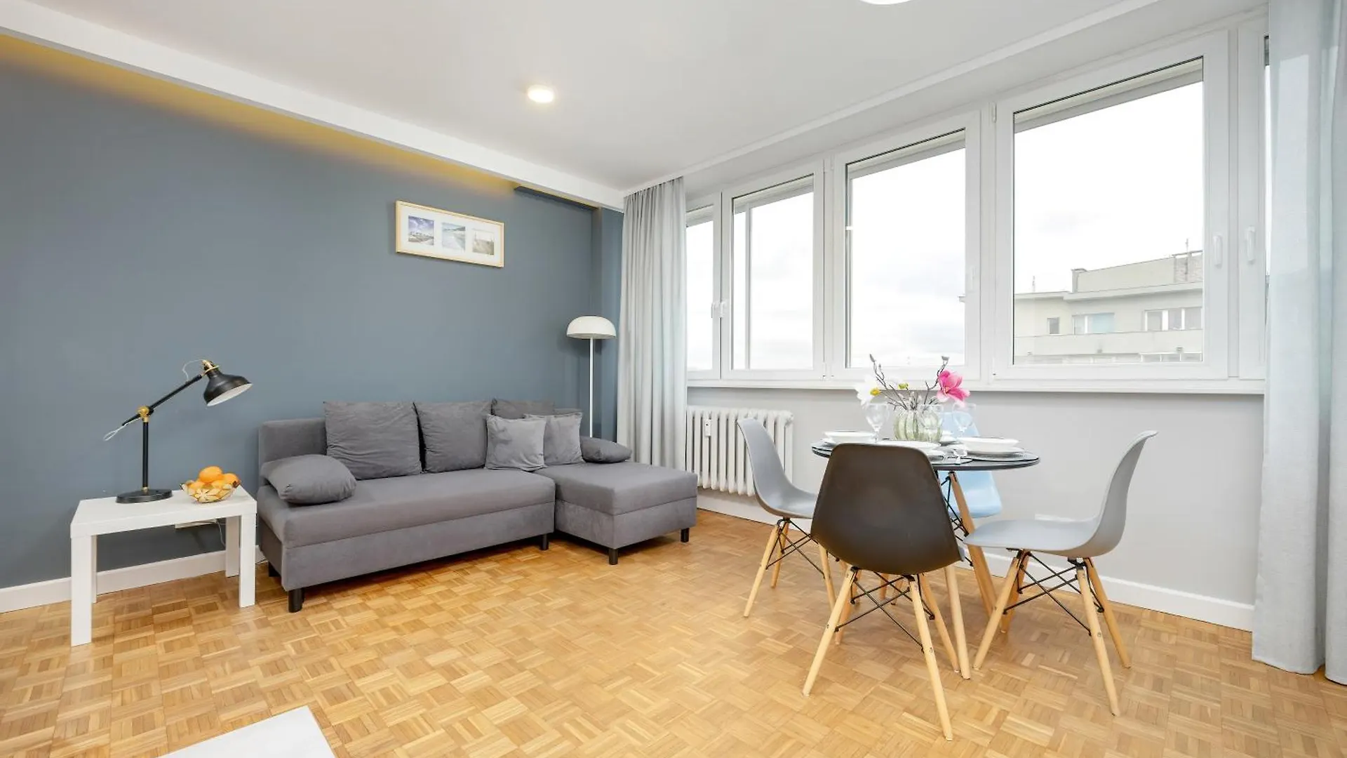 Unique Bright Apartments In Warsaw By Noclegi Renters